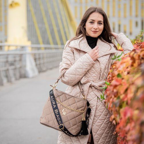 Duża torebka – praktyczny dodatek